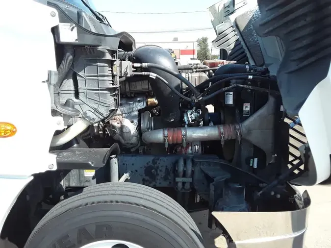 2017 FREIGHTLINER CASCADIA 125