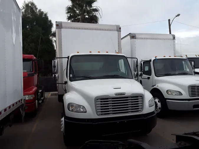 2015 FREIGHTLINER/MERCEDES M2 106