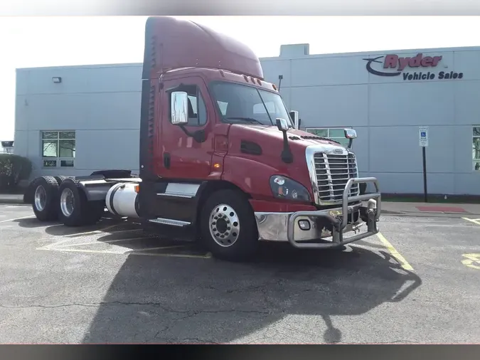 2020 FREIGHTLINER/MERCEDES CASCADIA 113