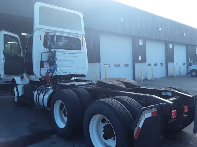 2018 NAVISTAR INTERNATIONAL LT625 DAYCAB T/A