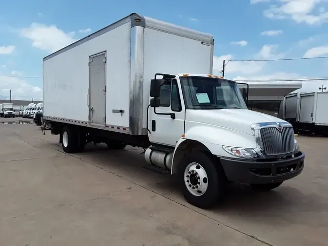 2019 NAVISTAR INTERNATIONAL 4300