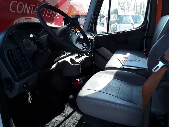 2017 FREIGHTLINER/MERCEDES M2 106