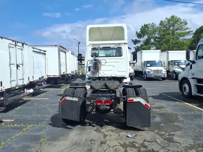 2018 NAVISTAR INTERNATIONAL RH613 DAYCAB S/A