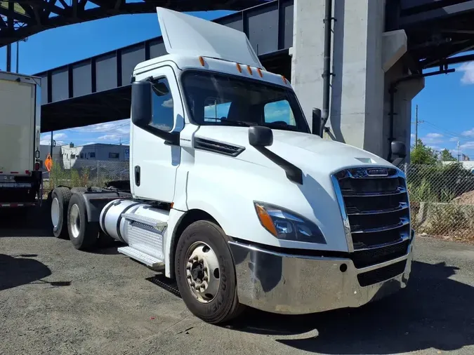 2019 FREIGHTLINER NEW CASCADIA PX12664