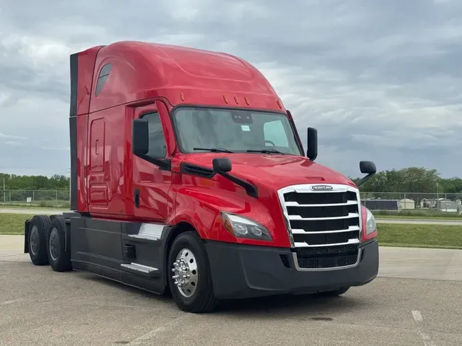 2022 FREIGHTLINER Cascadia 12620f140d737d3926579afc01f41ff5382