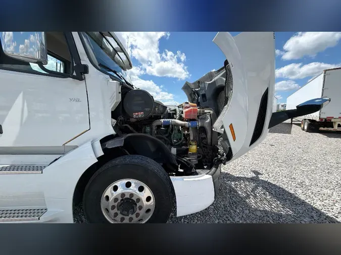 2020 Volvo VNL300