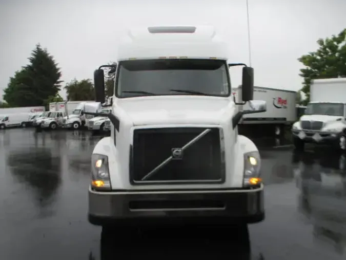 2016 VOLVO VNL64T 420