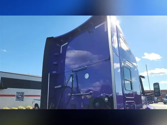 2022 KENWORTH T680