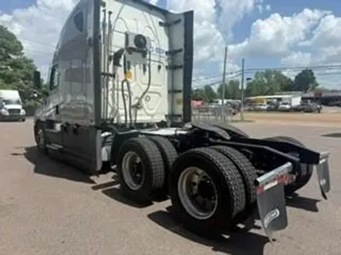 2022 Freightliner Cascadia20f9e499ef323151efaa0cc039066963