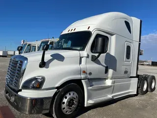 2017 Freightliner CASCADIA 125