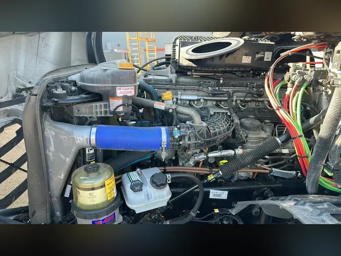 2025 Freightliner Cascadia 1262100121c6fe6ac06947f67ed201b63d6