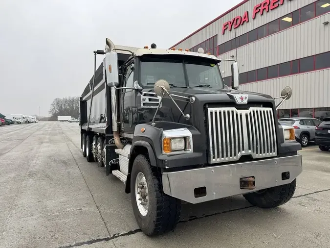 2021 Western Star 4700 SF21010457999c83e2b07281e2a2cfefc7