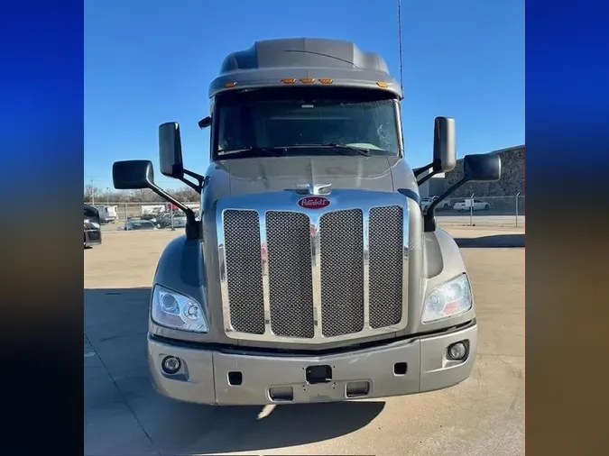 2020 Peterbilt 579