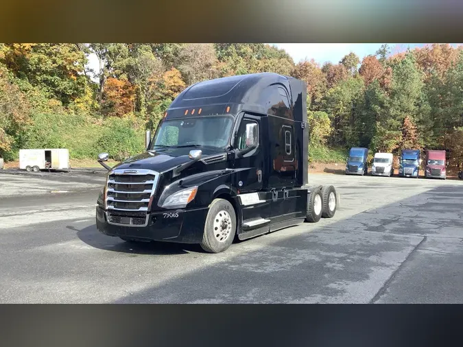 2020 Freightliner Cascadia 1262105bb494bd8da0cd57e6476841cebdb