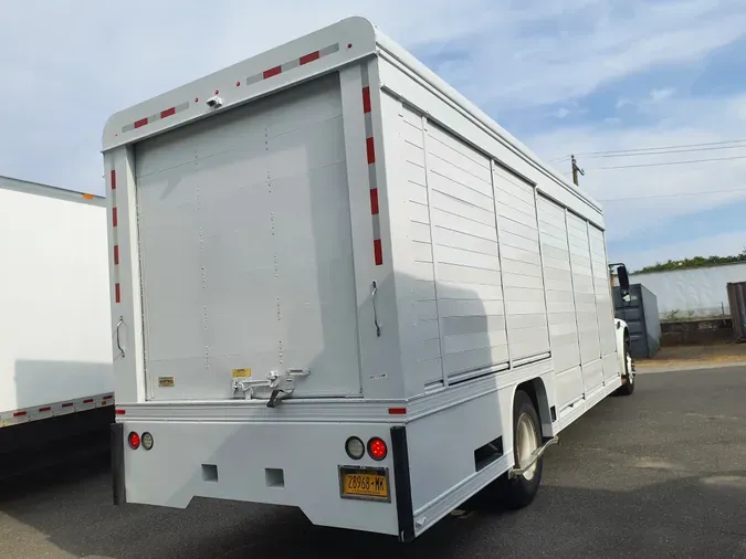 2018 FREIGHTLINER/MERCEDES M2 106