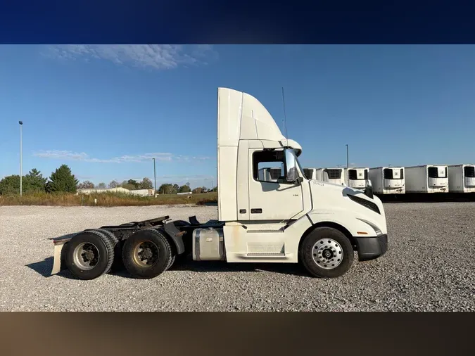 2019 Volvo VNL300