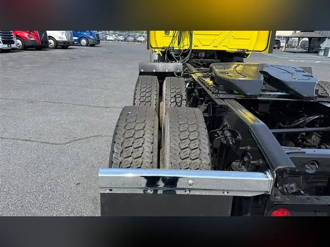 2018 INTERNATIONAL RH613
