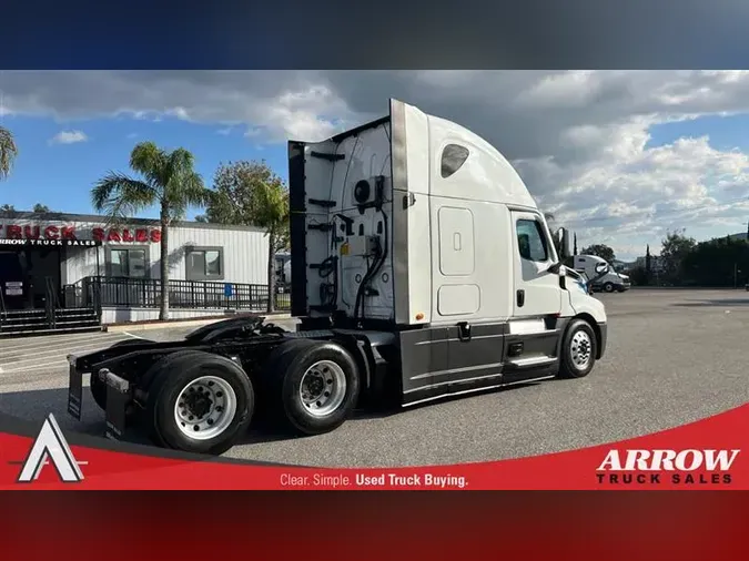 2021 FREIGHTLINER CA126