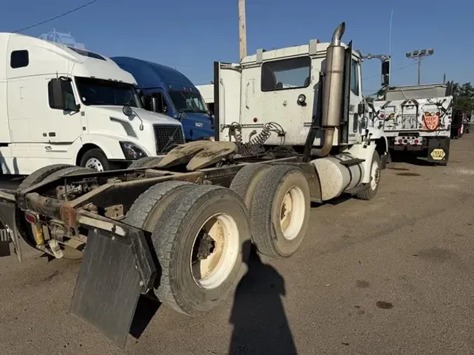 2001 INTERNATIONAL 9100