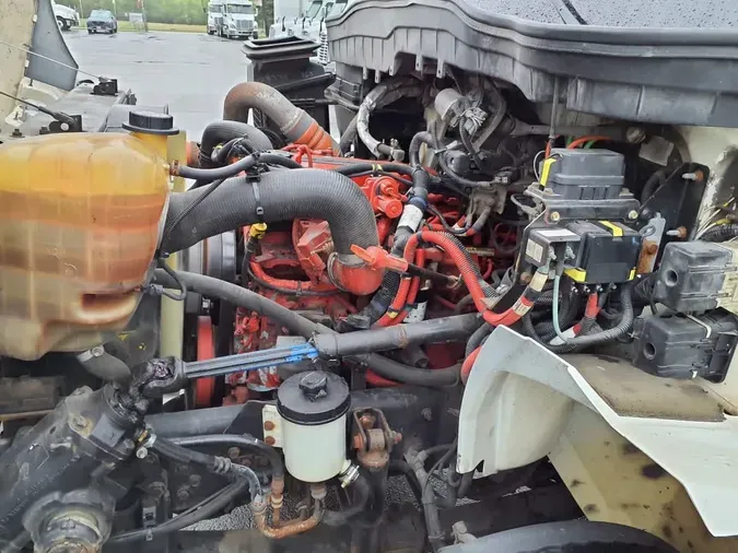2018 NAVISTAR INTERNATIONAL 4300 LP