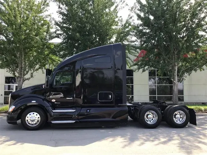 2021 KENWORTH T680