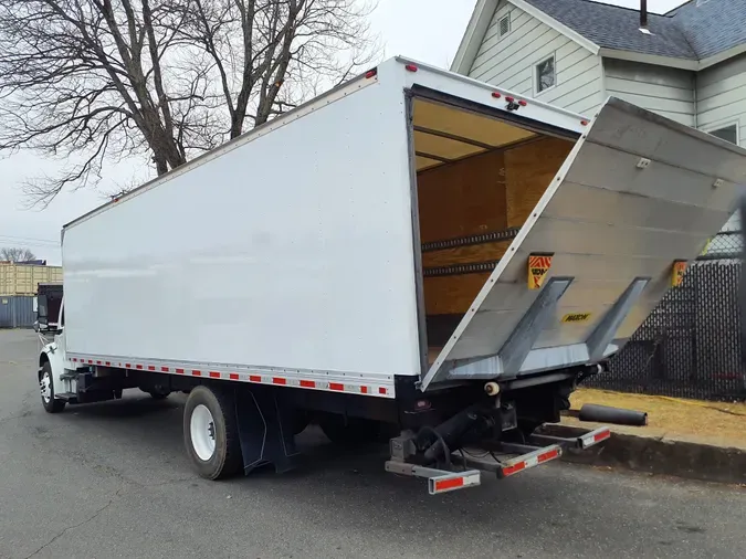 2019 FREIGHTLINER/MERCEDES M2 106