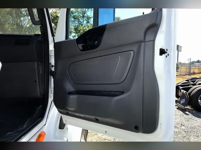 2021 INT LT625 6x42110832a40501058b984e54a8f85dbb3