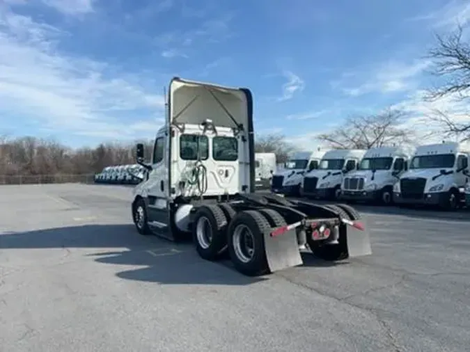 2019 Freightliner Cascadia