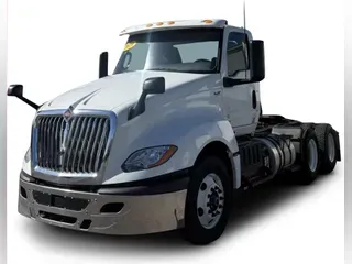 2020 International LT625