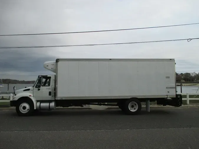 2011 INTERNATIONAL 4300