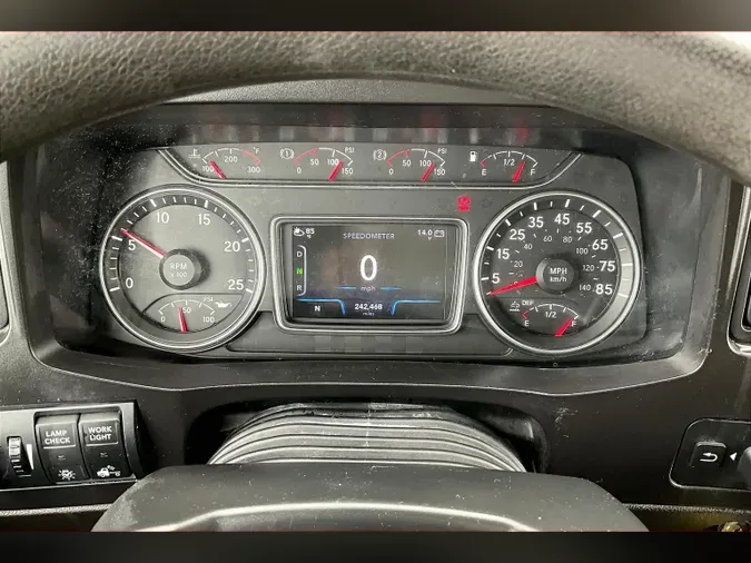 2022 INT LT625 6x4
