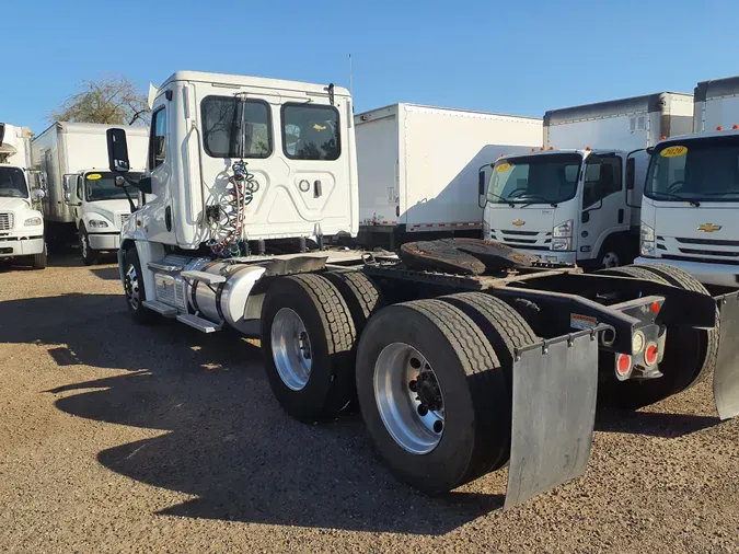 2018 FREIGHTLINER/MERCEDES CASCADIA 125