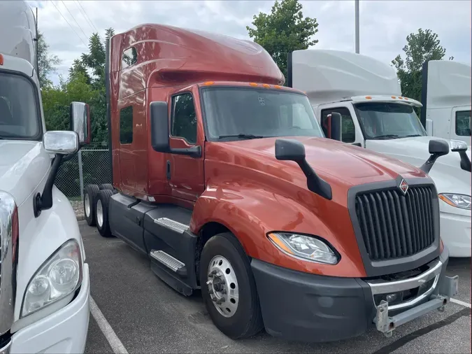 2022 International LT625