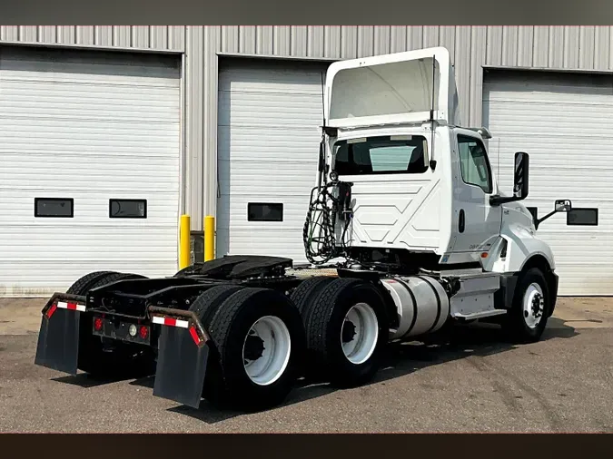 2019 INT LT625 6x4