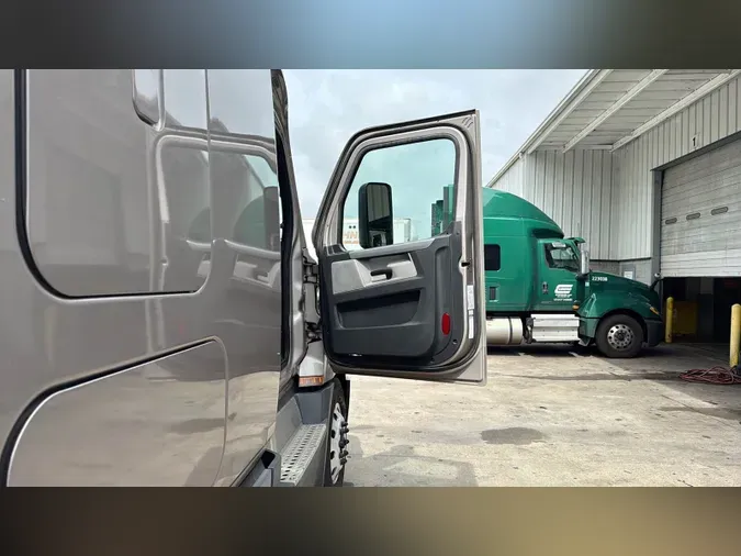 2021 Freightliner Cascadia