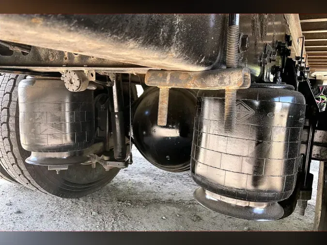 2021 INT MV607