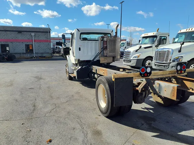 2014 FREIGHTLINER/MERCEDES M2 106