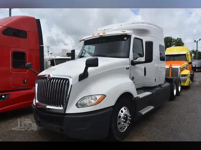 2018 INTERNATIONAL LT