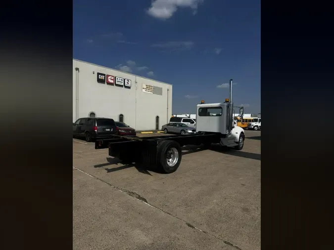 2020 Peterbilt 337