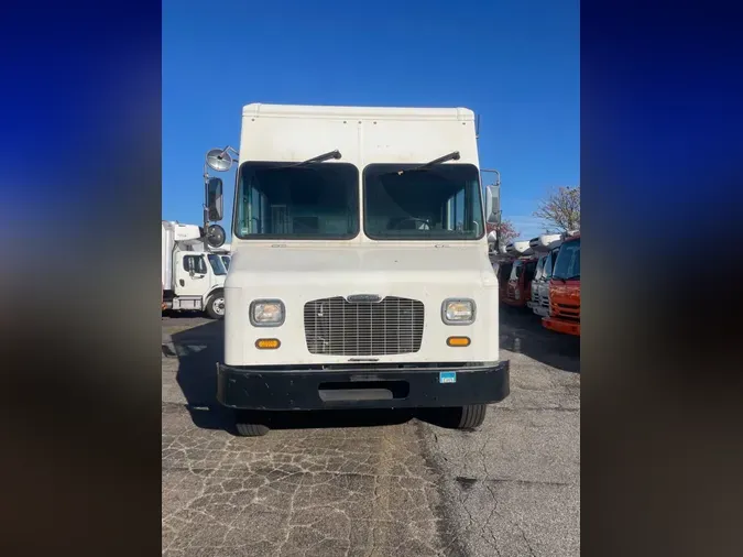 2017 FRTLR CUSTOM CHASSIS CORP MT55