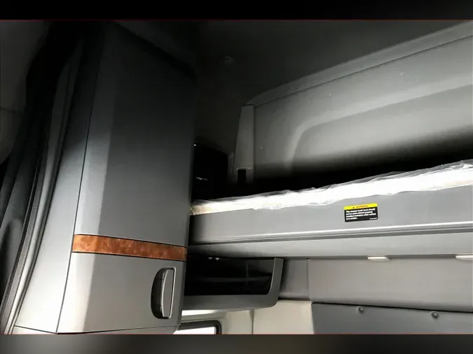 2021 INT LT625 6x4