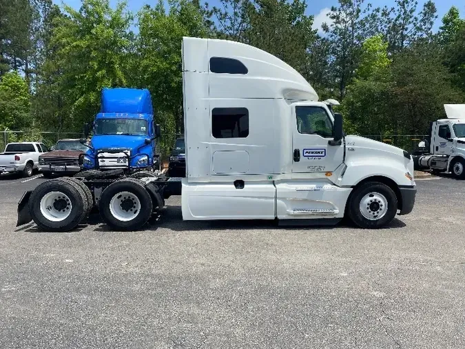 2018 International LT625