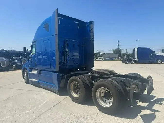 2022 Freightliner Cascadia