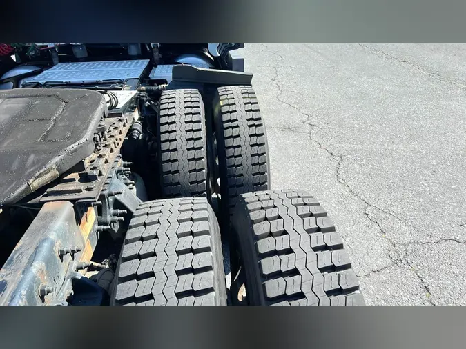 2022 Freightliner Cascadia 126213173dbfe0115b7914bf57ecf2f831a