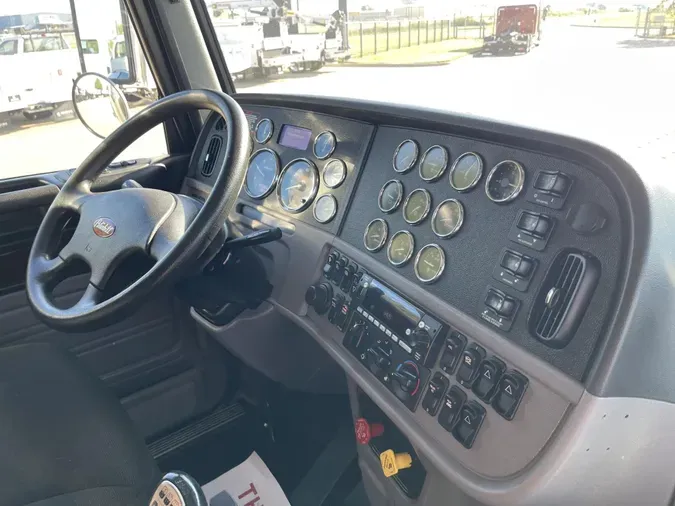 2021 Peterbilt 389