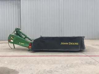 2020 John Deere R240