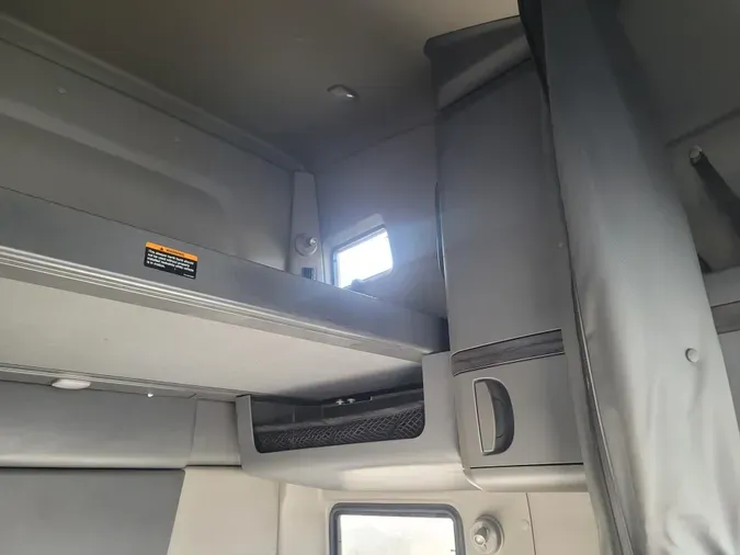 2023 International LT625