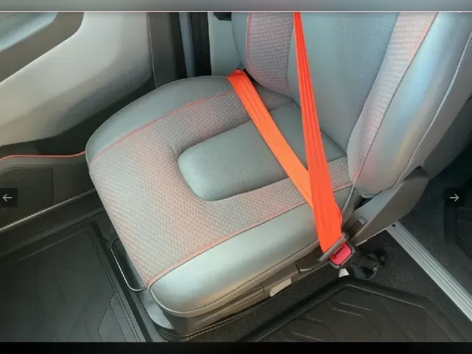 2025 VOLVO VNL64T7402138232eef31d9e31b8046fd005f0d4f