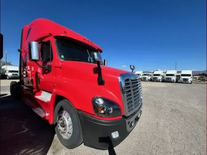 2019 FREIGHTLINER/MERCEDES CASCADIA 125