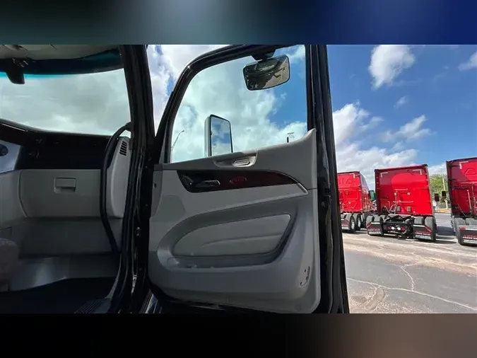 2020 PETERBILT 579